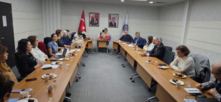 Yaşlı ve Dezavantajlı Gruplar Komisyonu toplantısından bir kare